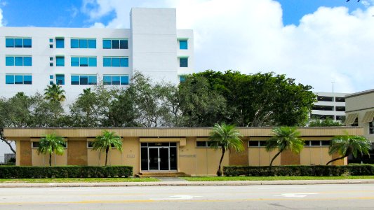 Commercial building Andrews Ave Fort Lauderdale Florida 