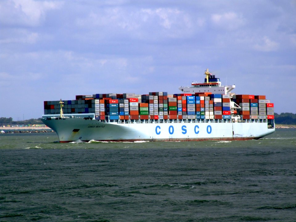 Cosco Seattle IMO 9285689, leaving Port of Rotterdam, Holland 29-Jul-2007