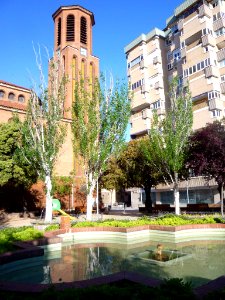 Cornellà de Llobregat - Plaça de l'Església 1