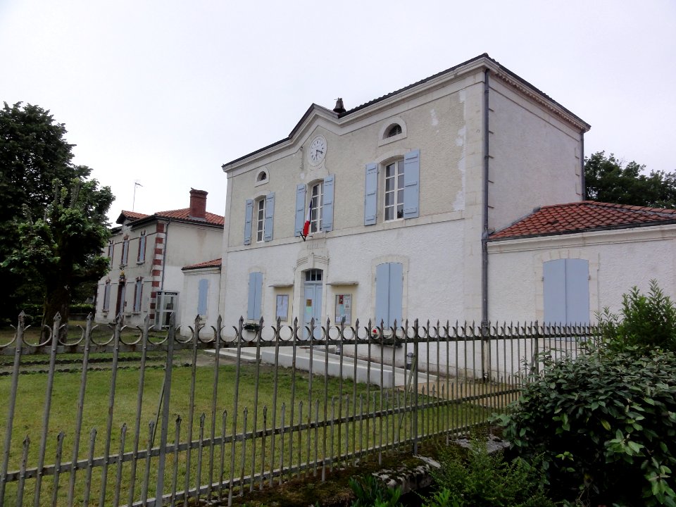 Commensacq (Landes) mairie
