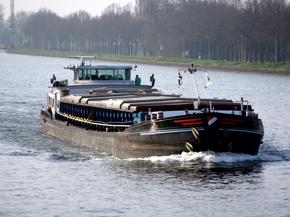 Cosmopolite - ENI 02315182, Amsterdam-Rijnkanaal, pic4
