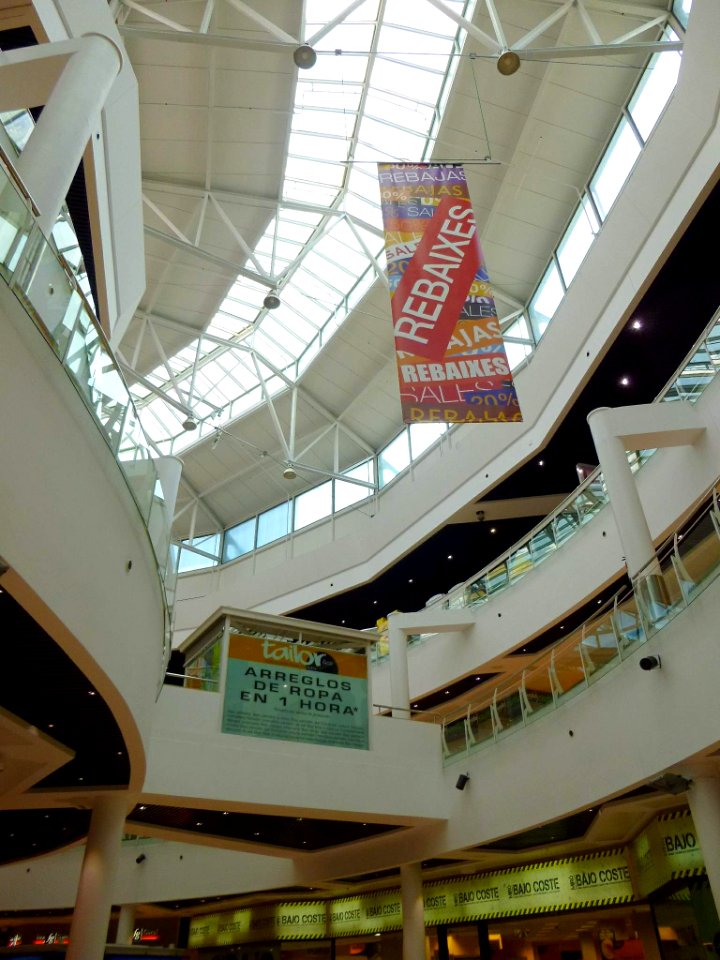 Cornellá de Llobregat - Centro comercial Llobregat Centre 5