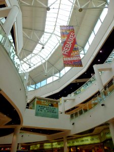 Cornellá de Llobregat - Centro comercial Llobregat Centre 5