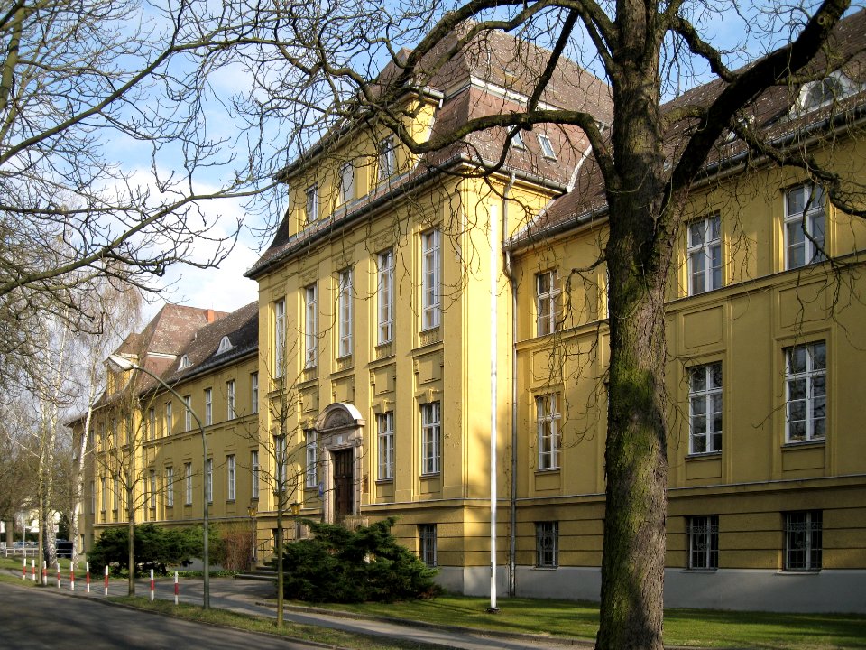 Corrensplatz 1 Berlin-Dahlem