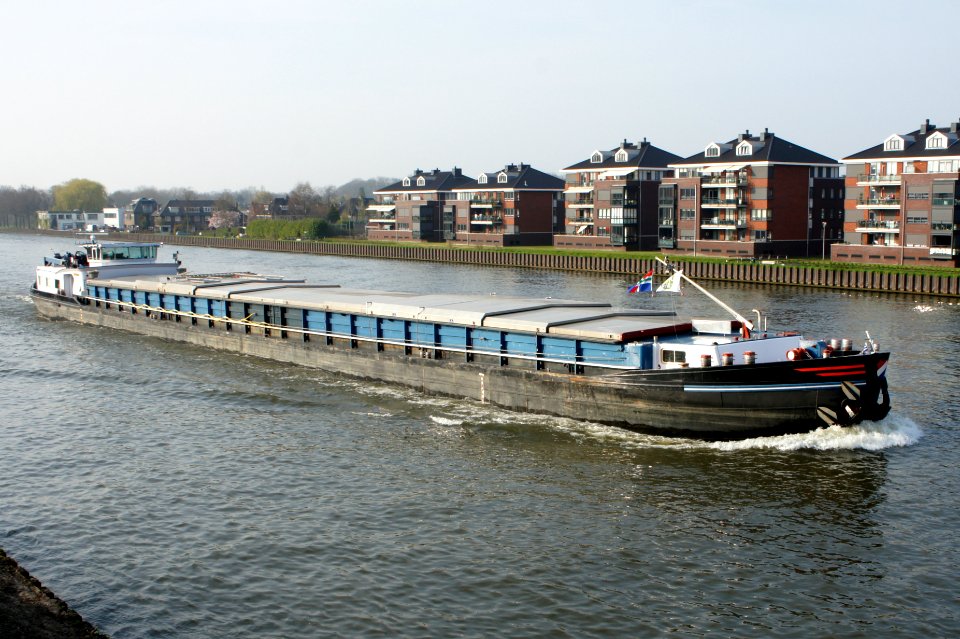 Cosmopolite - ENI 02315182, Amsterdam-Rijnkanaal, pic2