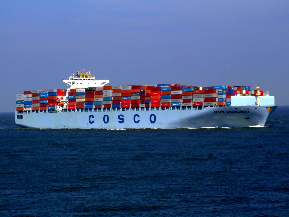Cosco Guangzhou p07 approaching Port of Rotterdam, Holland 19-Apr-2007