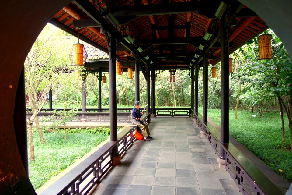 Corridor - Du Fu Thatched Cottage - Chengdu, Sichuan, China - DSC04905