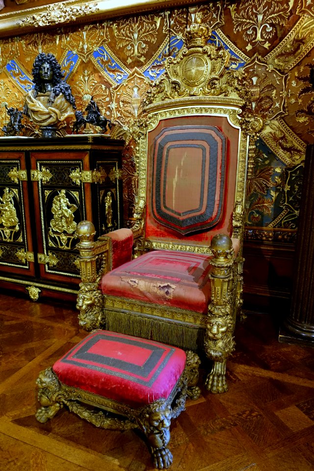 Coronation chair of William IV - State Music Room, Chatsworth House - Derbyshire, England - DSC03203