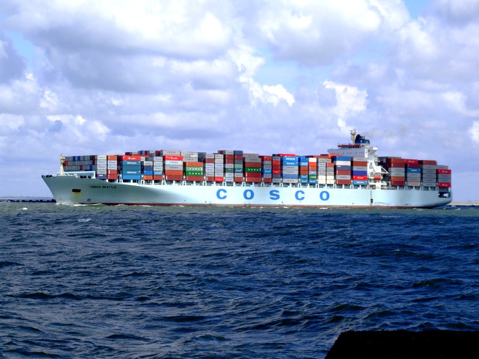 Cosco Seattle p2, leaving Port of Rotterdam, Holland 29-Jul-2007