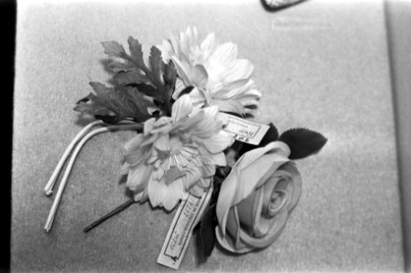Corsages, Bestanddeelnr 921-6224