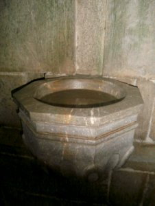 Cornellana - Monasterio de San Salvador, interior de la iglesia 06