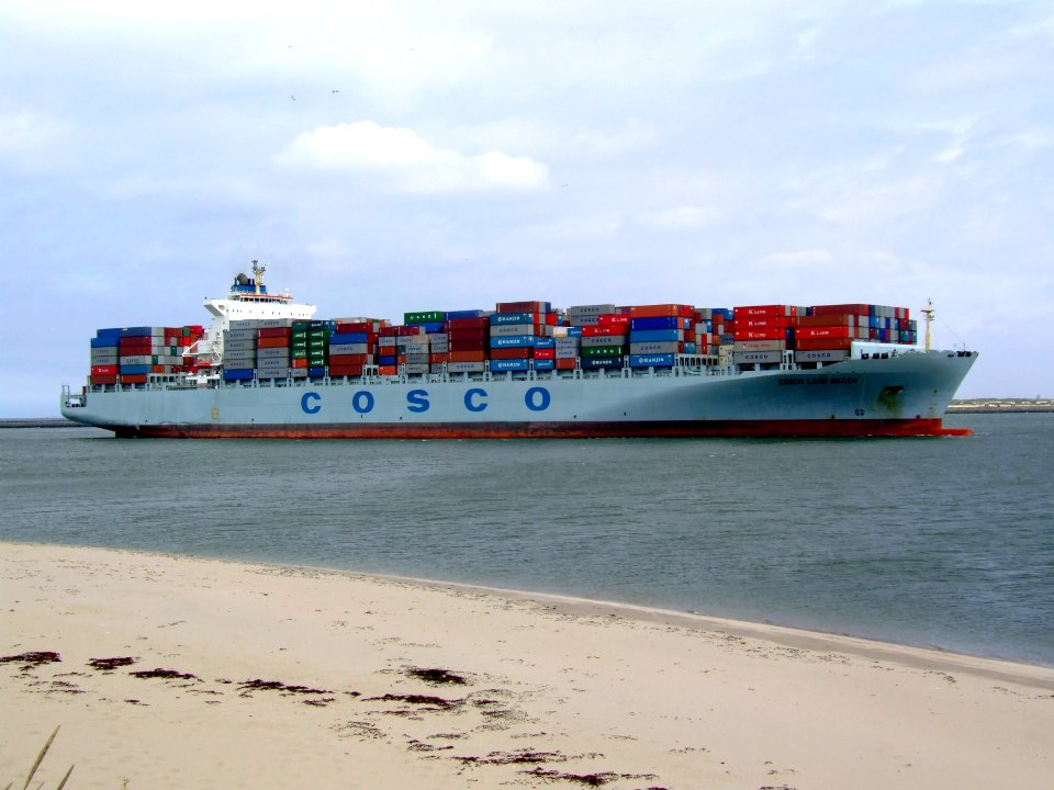 Cosco Long Beach IMO 9285677 approaching Port of Rotterdam, Holland 14-Jul-2007