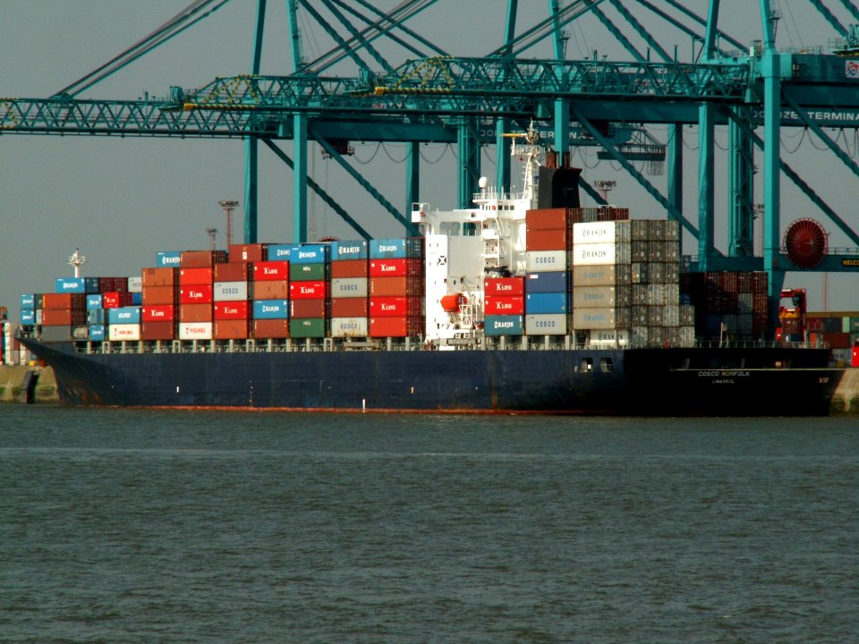 Cosco Norfolk IMO 9064841, at the Amazone harbour, Port of Rotterdam, Holland 12-Oct-2005