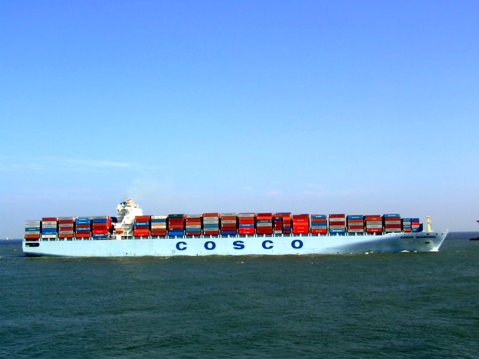 Cosco Guangzhou p16 approaching Port of Rotterdam, Holland 19-Apr-2007