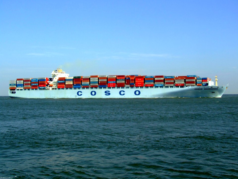 Cosco Guangzhou p13 approaching Port of Rotterdam, Holland 19-Apr-2007