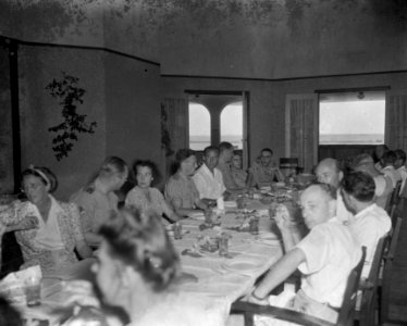 Correspondenten in de jachtclub Des Indes, Bestanddeelnr 13270