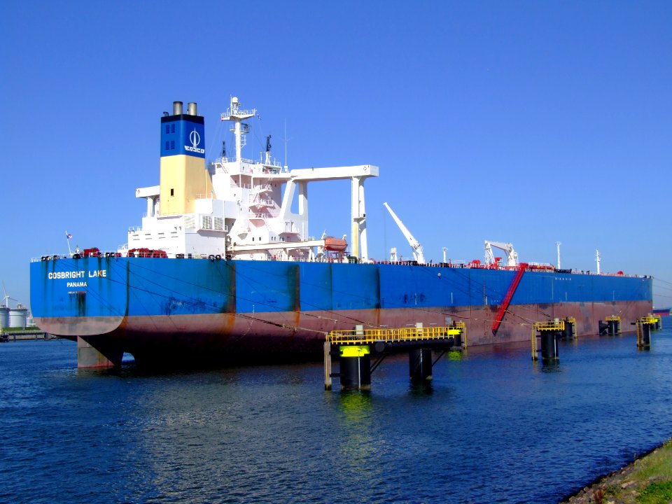 Cosbright Lake p3 docked at the Caland canal, Port of Rotterdam, Holland 04-Aug-2007