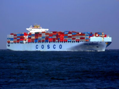 Cosco Guangzhou p05 approaching Port of Rotterdam, Holland 19-Apr-2007