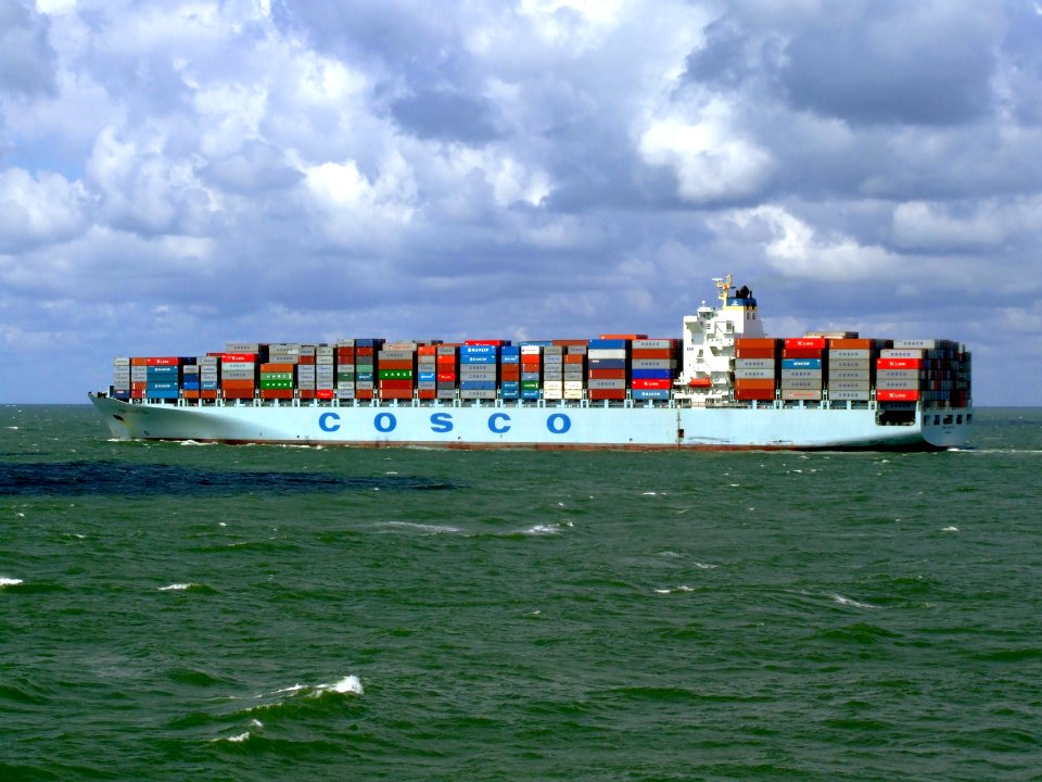 Cosco Seattle p6, leaving Port of Rotterdam, Holland 29-Jul-2007