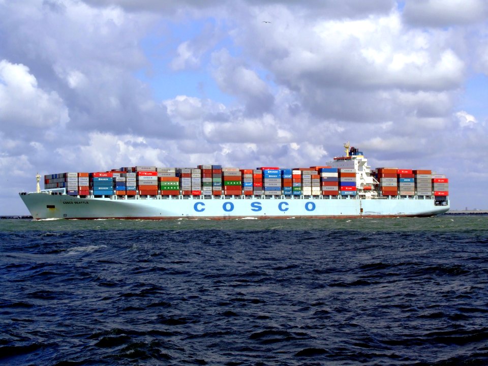 Cosco Seattle p4, leaving Port of Rotterdam, Holland 29-Jul-2007