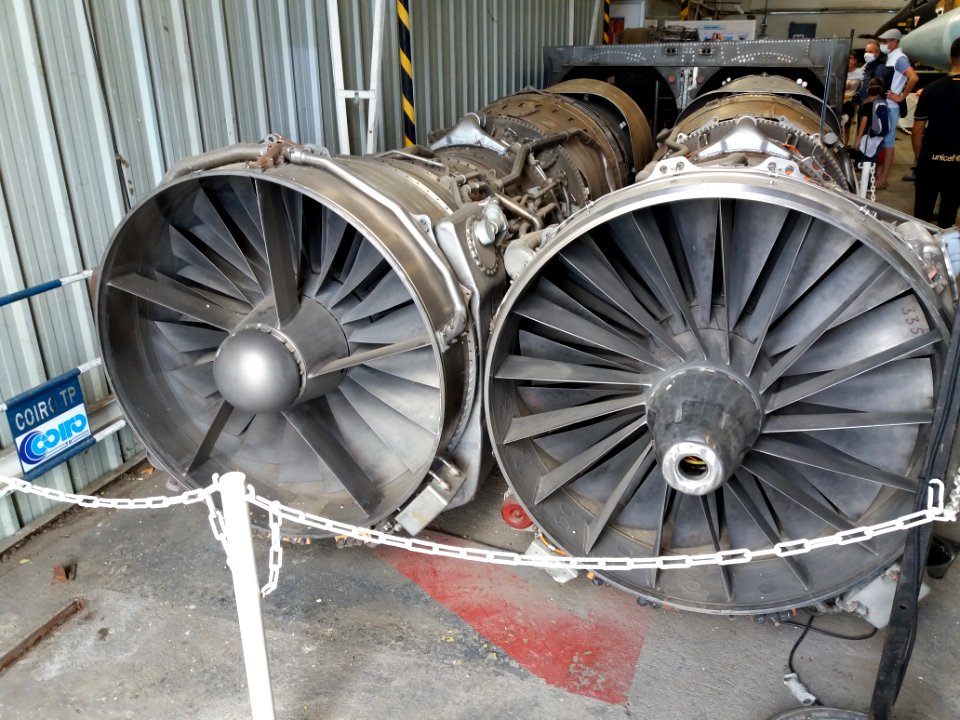 Corbas - Musée de l'aviation - Turboréacteur Rolls-Royce Snecma Olympus 593