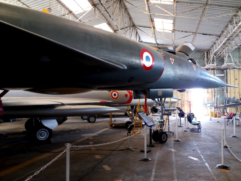 Corbas - Musée de l'aviation - Mirage IV P n° 28 classé - Avant