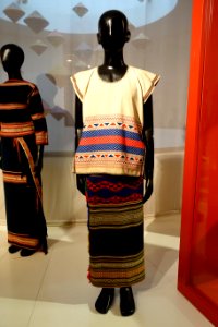 Costume, Ma, Lam Dong, 1980, handmade cotton - Vietnamese Women's Museum - Hanoi, Vietnam - DSC04070