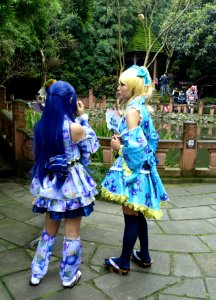 Cosplayers of Umi Sonoda and Eli Ayase at Wangjianglou Park 20150926