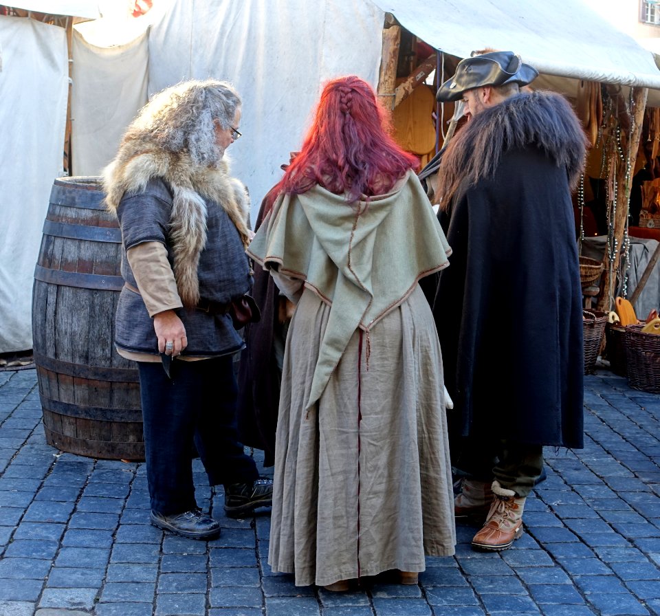 Costumes - Mittelaltermarkt und Weihnachtsmarkt - Esslingen am Neckar, Germany - DSC04019