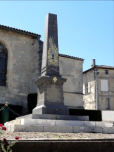 Cousances-les-Forges (Meuse) monument aux morts