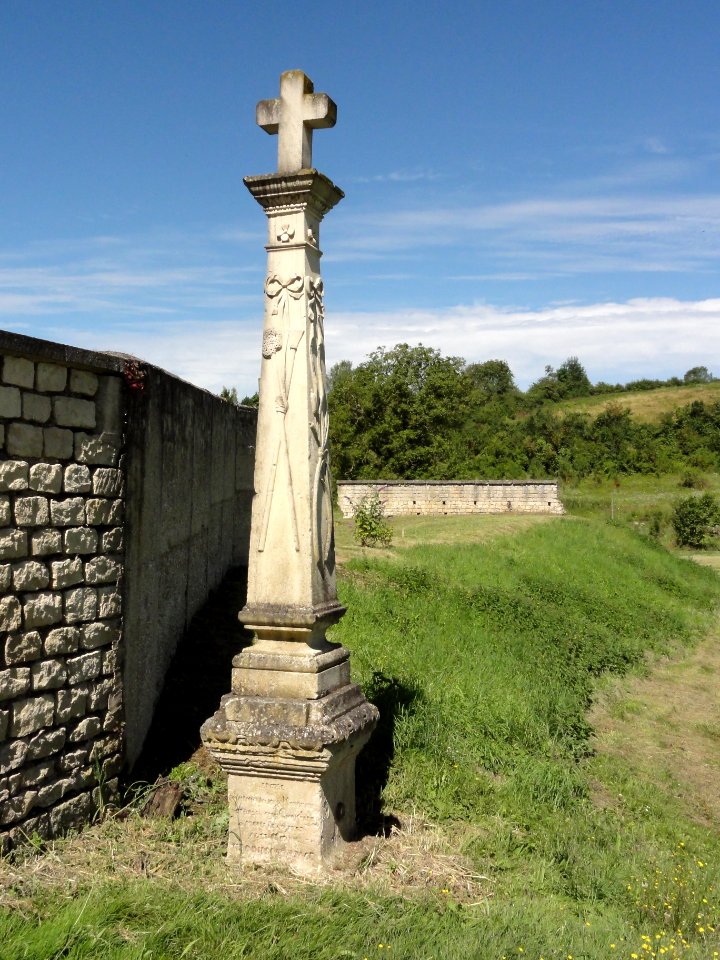 Cousances-les-Forges (Meuse) croix de chemin A