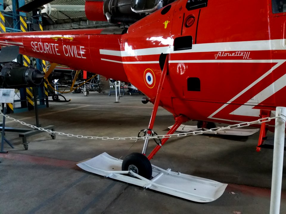 Corbas - Musée de l'aviation - Hélicoptère Alouette III avec son ski