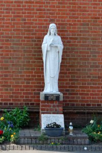 Corpus Christi Church, Gladys Avenue, North End, Portsmouth (March 2019) (Centenary Statue)