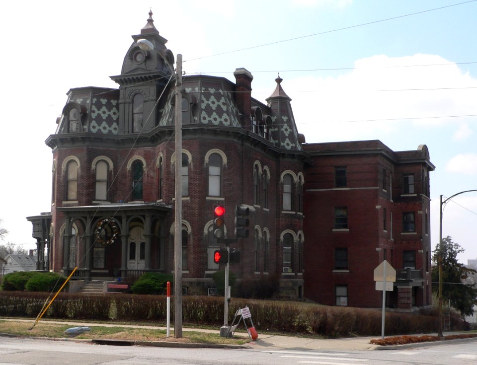 Cornish house Omaha from NE 1