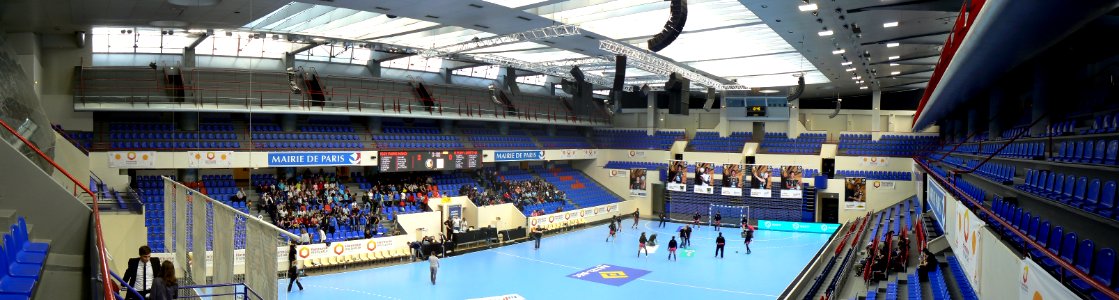 Coubertin interieur vu du fond