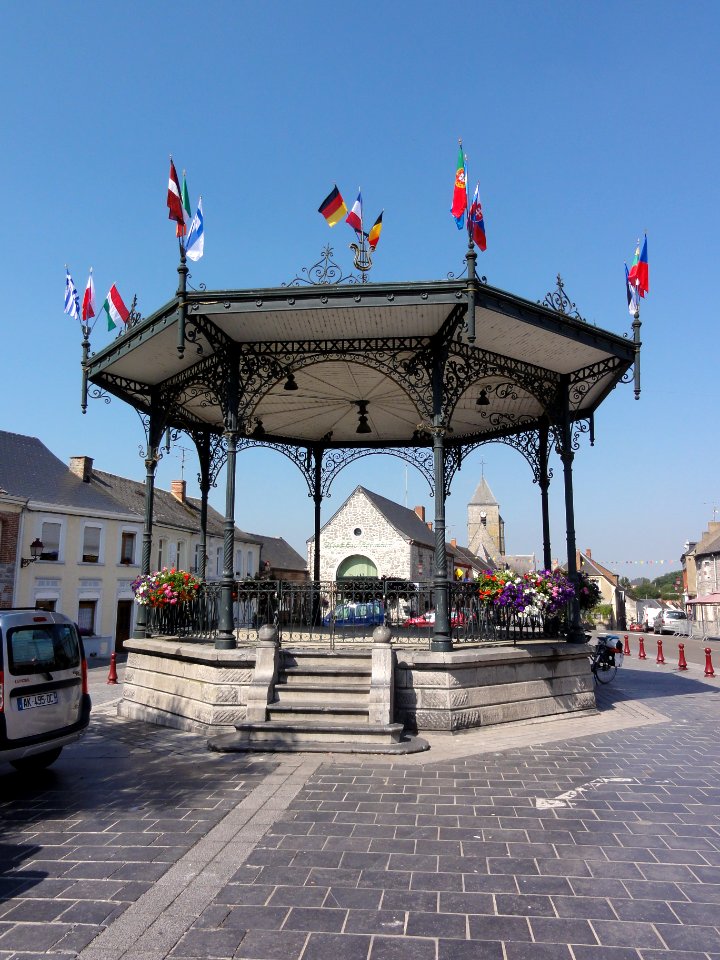 Cousolre (Nord, Fr) kiosque à musique
