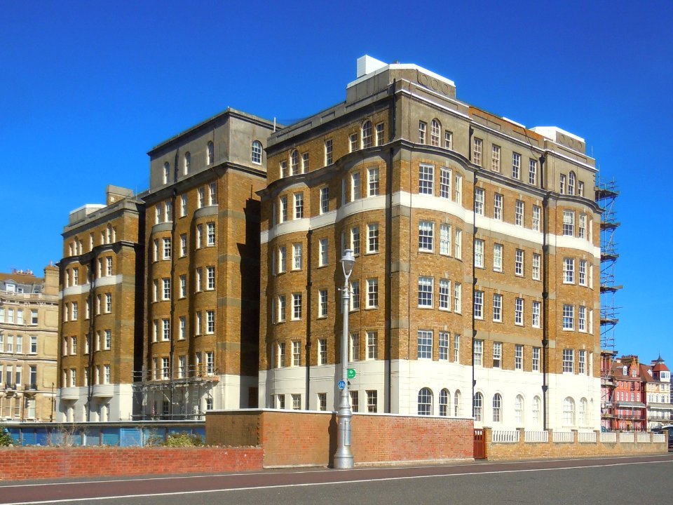 Courtenay Gate, Kingsway, Hove (September 2018) (3)