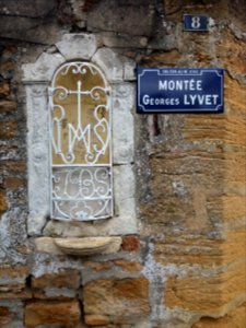 Couzon-au-Mont-d'Or - Montée Georges Lyvet - Croix de la Chevrotière