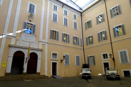 Courtyard - Pontifical Palace - Castel Gandolfo - DSC04255