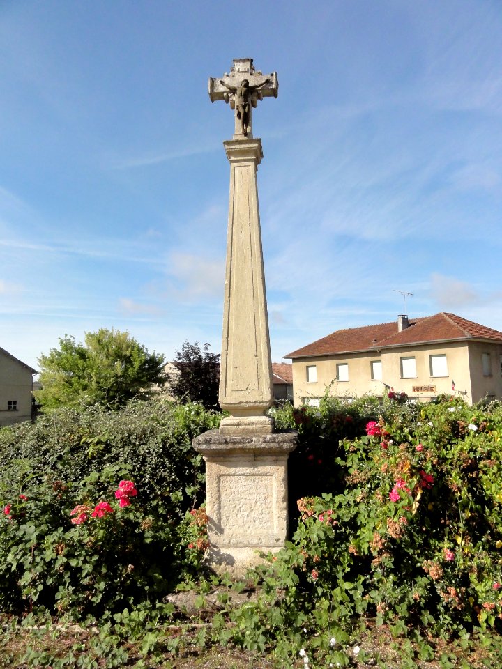Couvonges (Meuse) croix de chemin