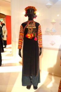 Costume, La Hu, Lai Chau, 1990, cotton, wool, aluminum, rattan, applique - Vietnamese Women's Museum - Hanoi, Vietnam - DSC03807