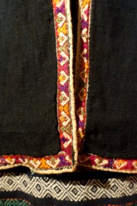 Costume, Bru - Van Kieu, Quang Tri, 1980, view 2, handmade cotton - Vietnamese Women's Museum - Hanoi, Vietnam - DSC03899