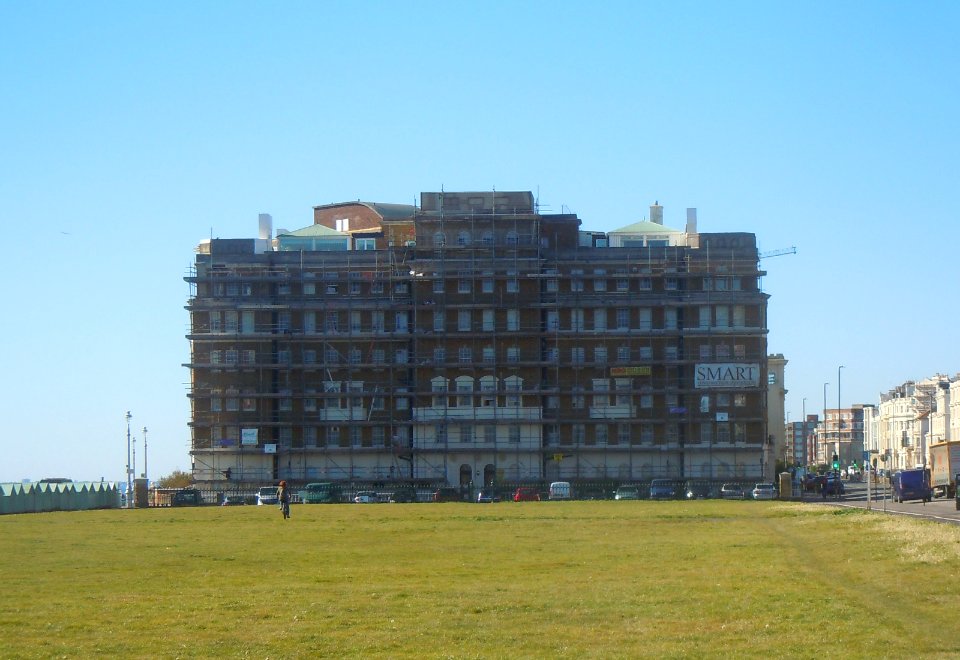 Courtenay Gate, Kingsway, Hove (September 2018) (1)