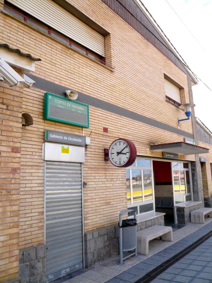 Cortes - Estación de Adif 01