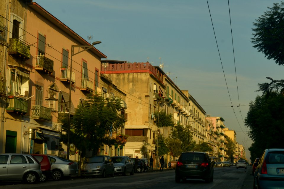 Corso Secondigliano al mattino
