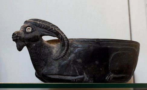 Coupe Mouflon Bitume Louvre AO 14012018