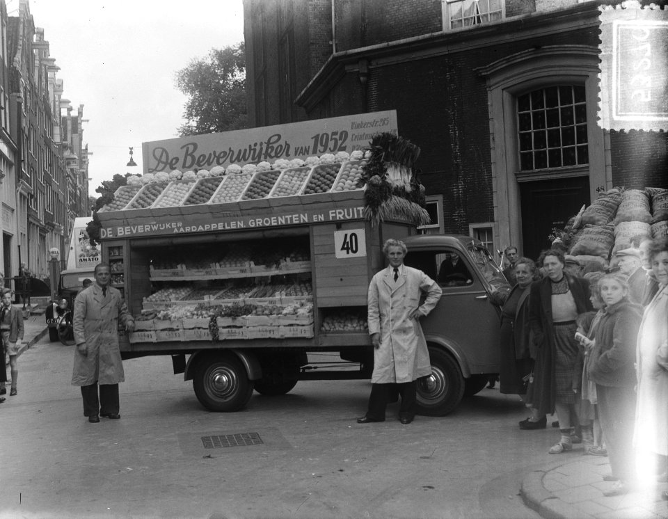 Corso versierde wagens, Bestanddeelnr 905-3270