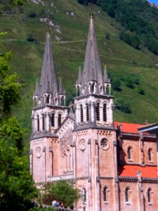 Covadonga - Basílica de Santa María la Real 04