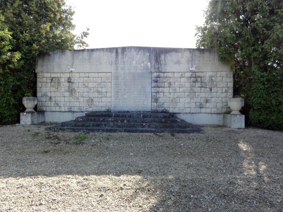 Couvonges (Meuse) monument des fusillés (01)