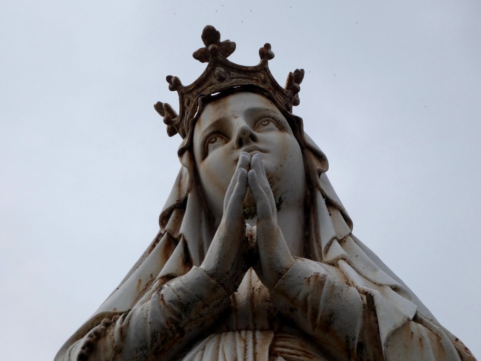 Couzon-au-Mont-d'Or - La Vénagère - Madone de Couzon - Statue - Tête et mains
